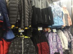 -迪卡侬(西三旗店)