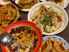 -爆炸头阿姨小四川正宗川味小吃(无任何分店)
