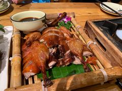 -老滇山寨•云南特色菜•地方菜•民族风情歌舞表演(金碧店)