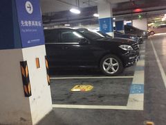 -悠方地下停车场