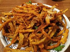 -云海肴·汽锅鸡·云南菜(天山百盛优客店)