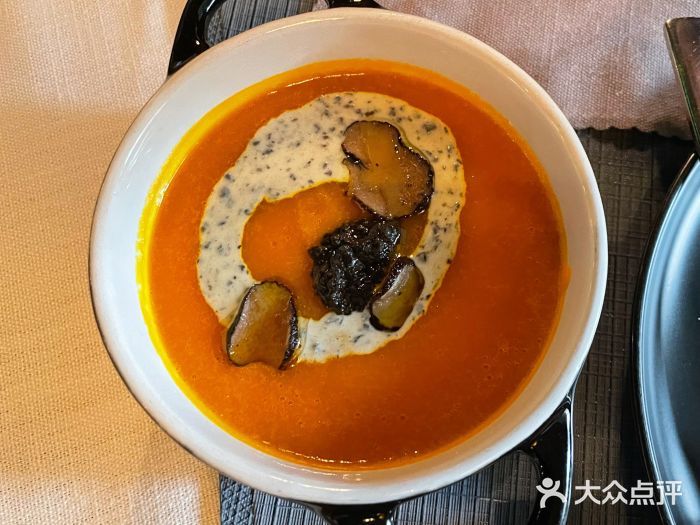 Ponte 意大利餐厅松露南瓜汤图片