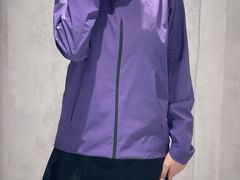 -迪桑特DESCENTE(青岛山东路万象城店)