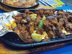 -老东镇啤酒屋海鲜加工·蒸汽海鲜·海鲜烧烤(台东店)