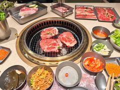 -蚂蚁洞·烤肉大营地(上海静安大悦城店)