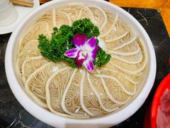 -巴国妹子毛肚火锅(蓝光悦城店)