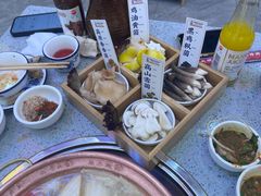 -阿婆情腊排骨火锅(金虹路店)