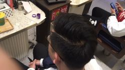 -PE SALON