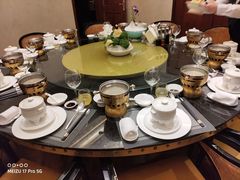 -半岛翡丽海鲜自助餐厅(观风亭店)