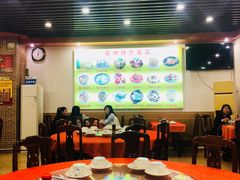 大堂-化州大众美食城(宝安老牌店)