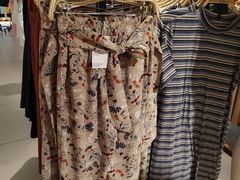 -H&M(鹏欣水游城店)