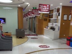 -雅悦齿科(顾村公园店)