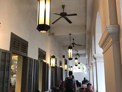 大堂-星巴克臻选(广州沙面店)