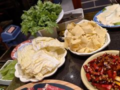 -宽板凳老灶火锅(台湾街店)