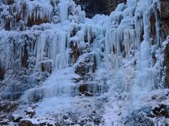 -大平台龙居瀑布旅游区