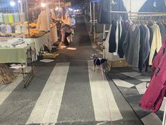 -吴山路夜市