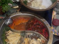 -廖掌柜·重庆鲜货火锅(上海首店)