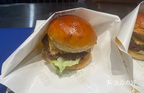 Pineapple Cheese Burger