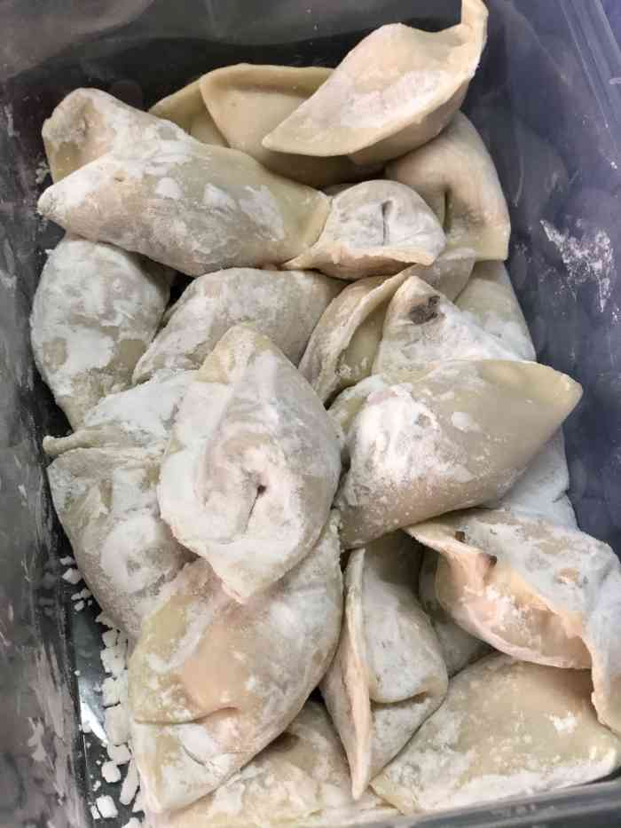 葛记云饺(凤翔店"就在我家路口而已,而且饺子包的很不错.儿.