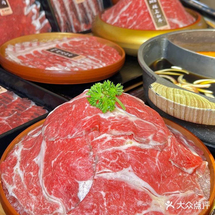 牛膳寿喜锅新品居然有马肉！