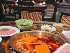 -小天鹅火锅·一线江景洪鼎旗舰店(洪崖洞店)