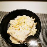 底部米饭充分混合了上了沙拉酱，使饭粒分明而又有味
