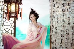 点击看大图 -九月鹰飞汉服摄影工作室