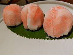 蟠桃雪媚娘-十二粤味·顺德菜·烧鹅点心(五四广场店)