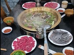 -周老三跷脚牛肉·全牛火锅(非遗传承店)
