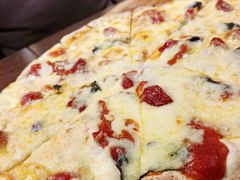 玛格丽特披萨-疯克大象美式烤肉餐厅