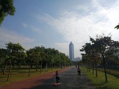 -万绿园