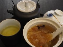 -灸春堂·艾灸·痛症·整脊连锁(之江银泰店)