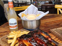 -Ribs & Burgers The Rocks
