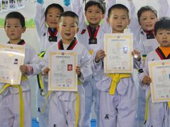 -悦动体能篮球羽毛球网球(三里河店)