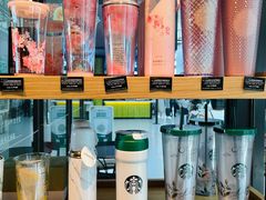 零售区-星巴克(青岛火车北站候车大厅店)