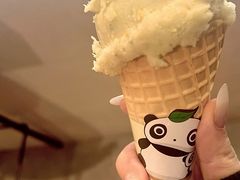 -Fridi Patisserie Cafe