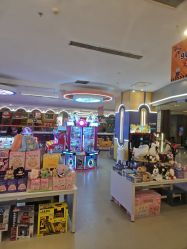 -乐多星球潮玩中心(沈阳嘉里城店)