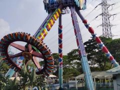 -大信·云顶星河游乐王国