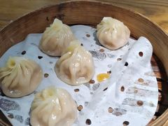 招牌鸡汁小笼包-春家·非遗手工小吃(三墩新天地店)