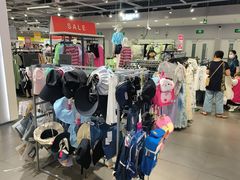 -唯品会(北京国瑞城店)