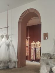 -派丽莫Pellimo原创设计婚纱品牌