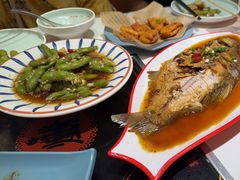 -黄记煌三汁焖锅(新佳丽江汉路店)