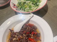 -老湖南民间菜·牛肉十八炒(花都店)