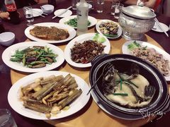 -ZF Seafood Restaurant 卓峰海鲜餐