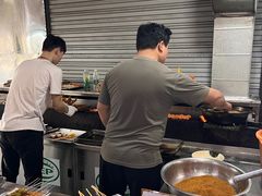 -老广烧烤(骆驼山康馨园店)