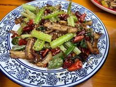 干煸肥肠-正兴张血旺