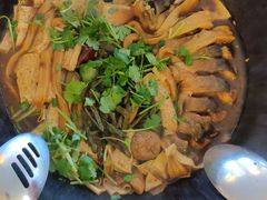 怀柔特色鲟鱼-荣德灶台鱼(圣泉寺店)