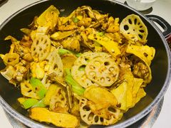 干锅牛蛙-蛙蛙叫干锅年代(簋街总店)