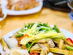 青芥辣豆角捞起墨鱼仔-众源美食(光复阁店)