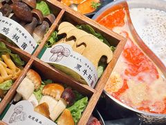 -椰子湾·海南火锅·糟粕醋·椰子鸡(正大广场店)